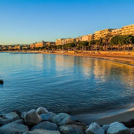 Modern Near The Croisette Apartamento Cannes